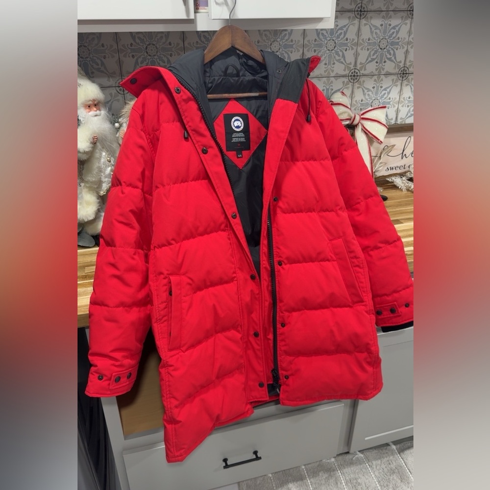 SOLD!!!!!Canada Goose Authentic Shelburne Parka- Red- Women’s XL